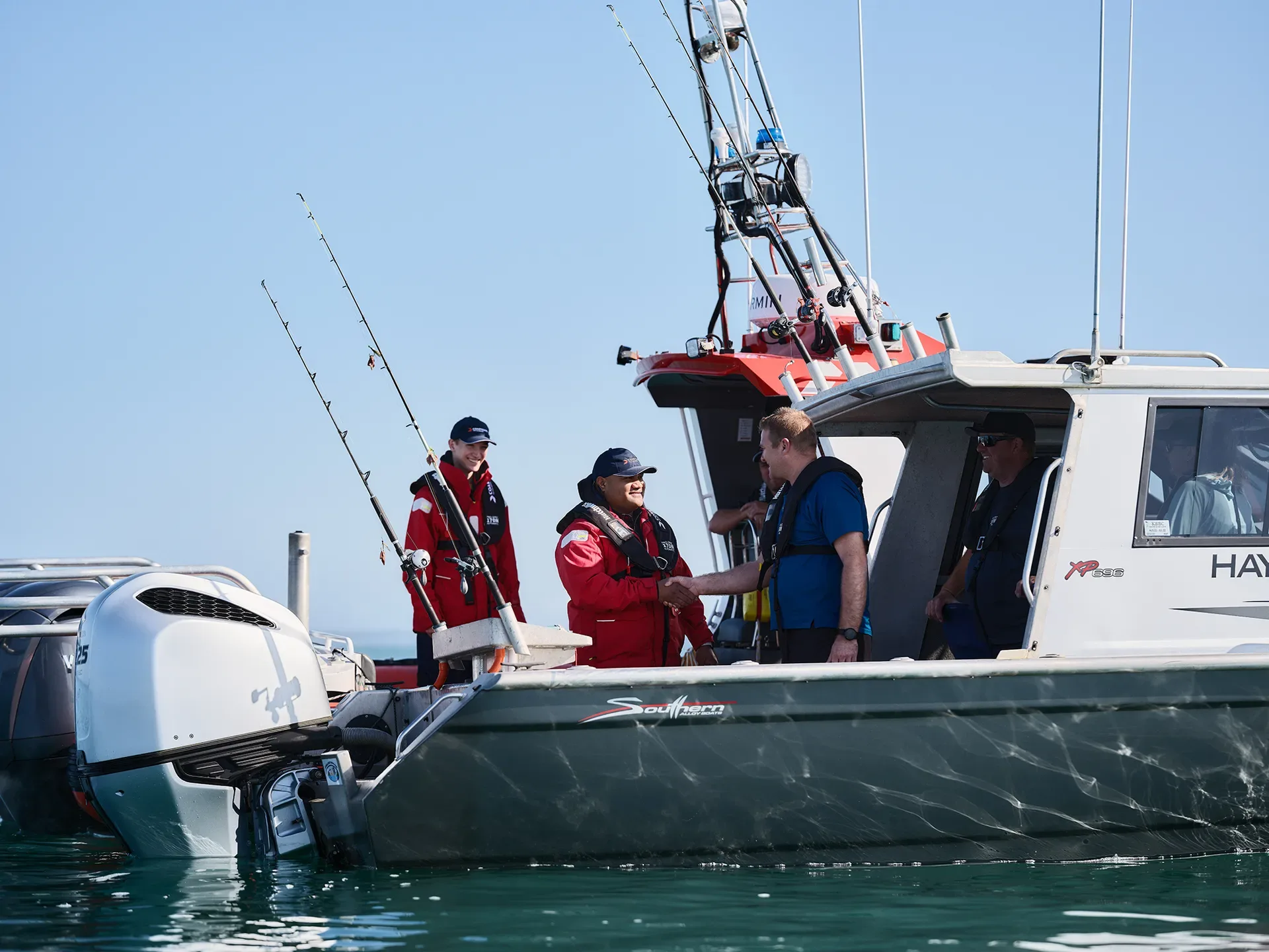 693582 hand shake web optimised 1920px webp