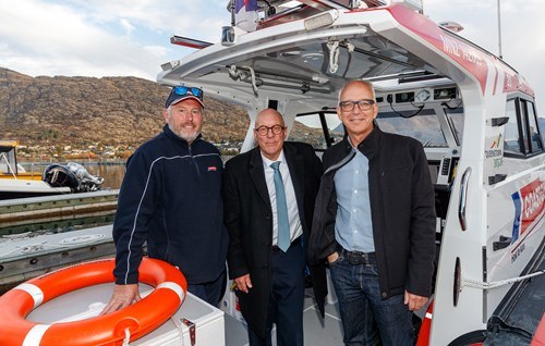 L to r queenstown coastguards andy mcleod qldc mayor jim boult and queenstown airport ceo glen sowry