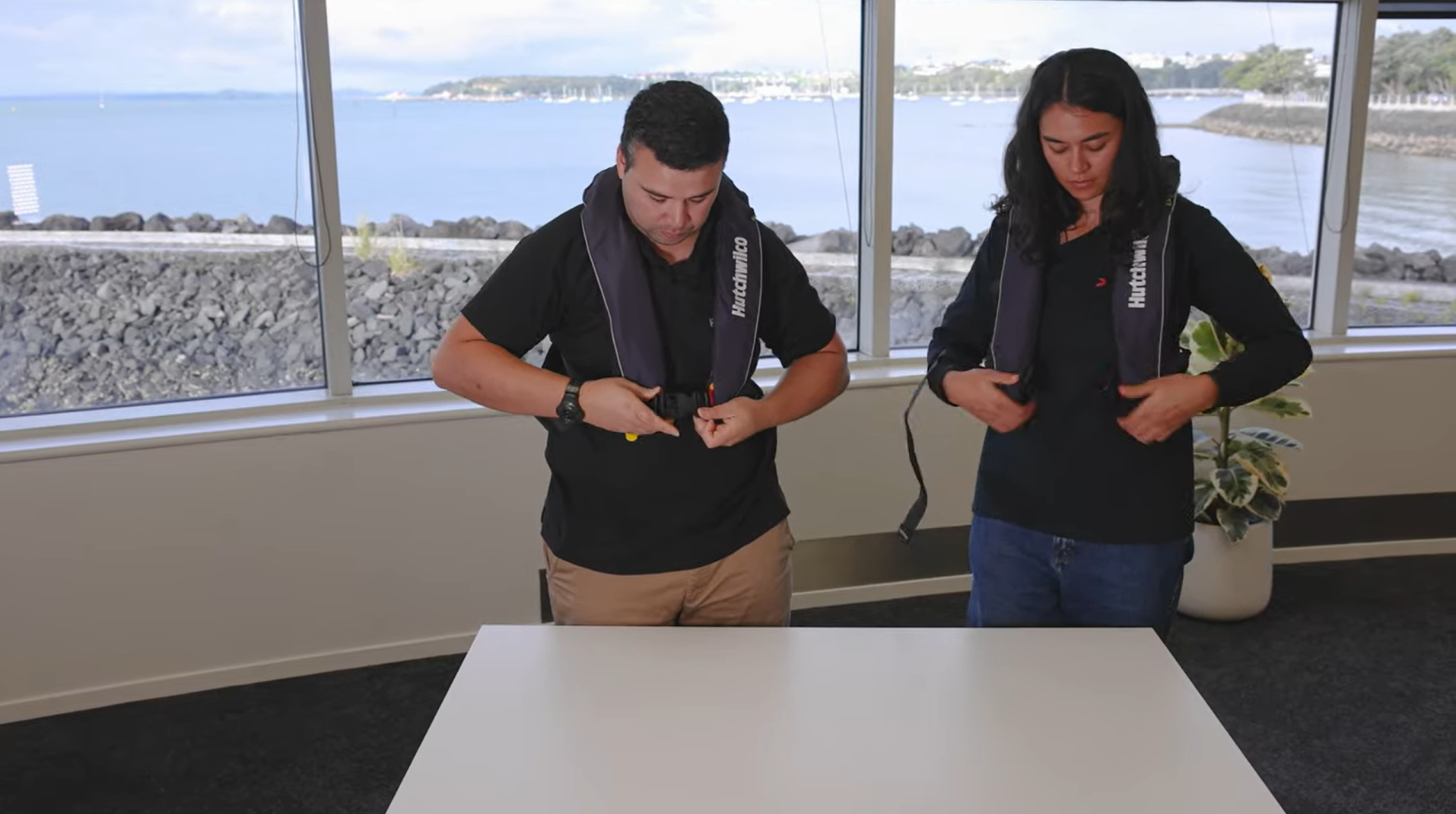 Video thumbnail liifejacket